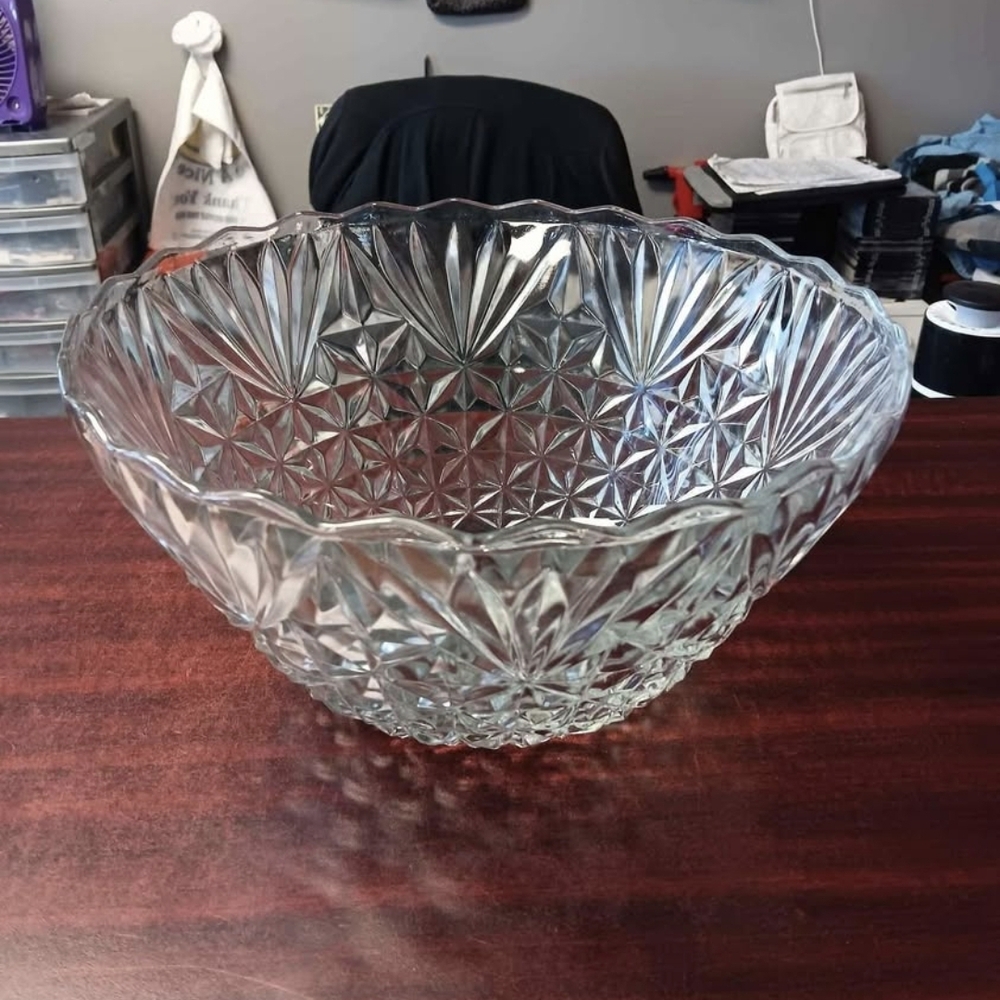 Elegant Clear Glass Bowl